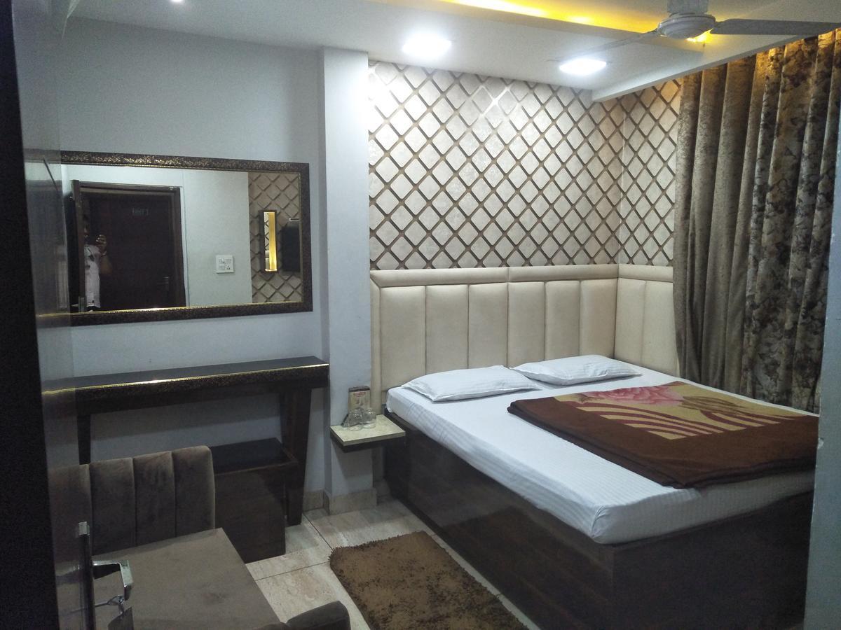 Hotel Brown Ludhiana Zewnętrze zdjęcie