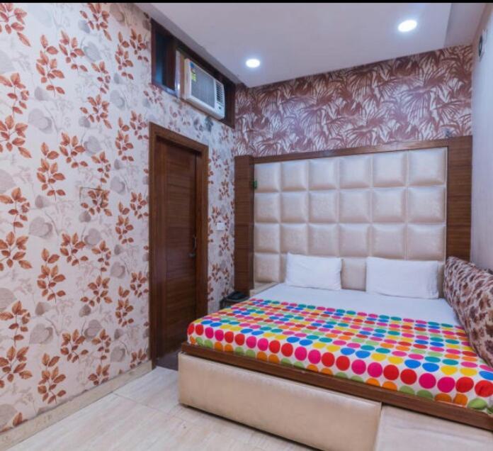 Hotel Brown Ludhiana Zewnętrze zdjęcie